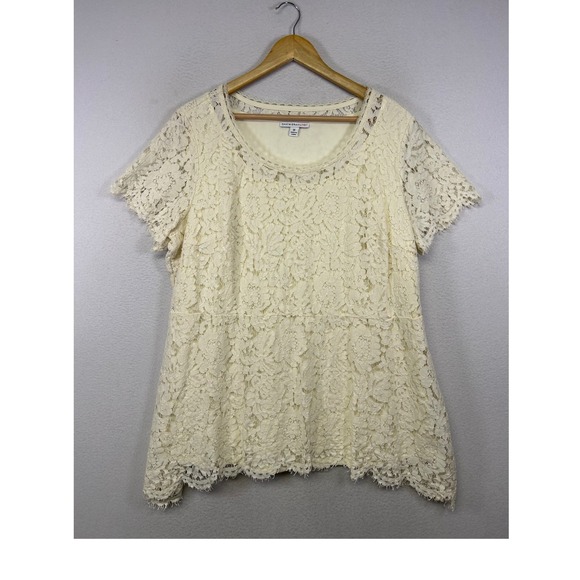 Isaac Mizrahi Live! Tops - Romantic Isaac Mizrahi Live Women 1X Cream Floral Lace Peplum Tunic Top